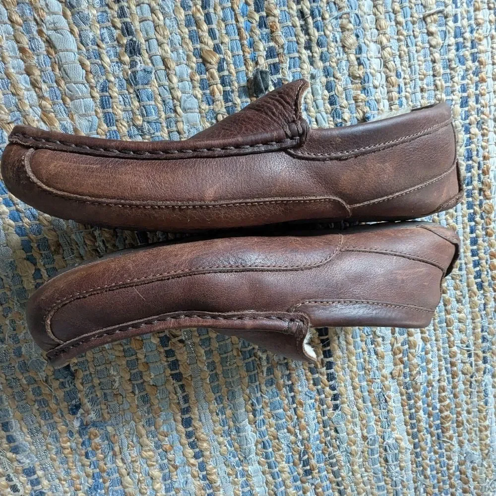 UGG Brown Leather Shearling Lined Loafers 11 Slippers Moccasin Sheepskin Warm Co